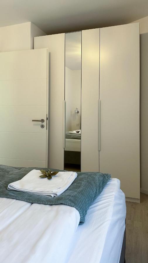 Linden Apartman 001 - Adults Only Мошонмадьяровар Экстерьер фото