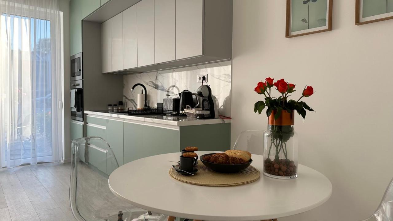 Linden Apartman 001 - Adults Only Мошонмадьяровар Экстерьер фото
